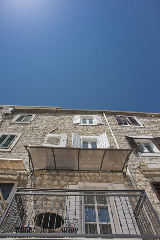 Piazza Apartments 2 Petrovazzo Camera foto